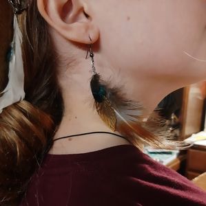Pheasant feather dangles with accent